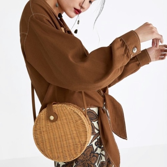 round raffia crossbody bag zara